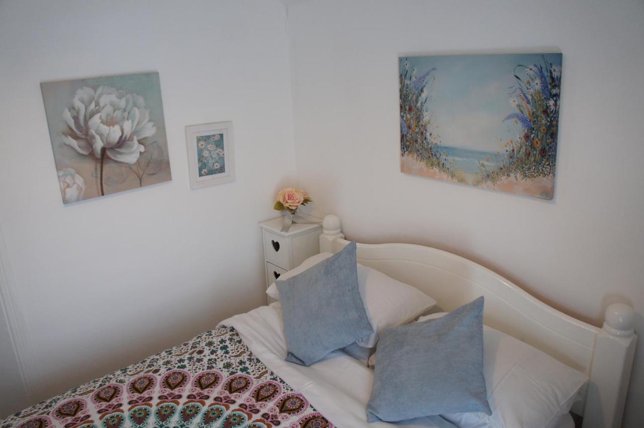 North Sands Guest house 2*